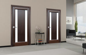 porte d'intérieur / battante / en bois massif / semi-vitrée