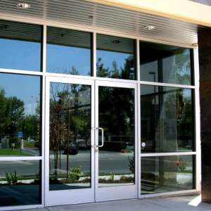 porte d'entrée / battante / en aluminium / vitrée