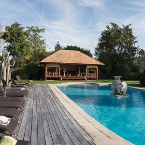 gazebo en bois / toit en tuiles / toit en bois / pour bar