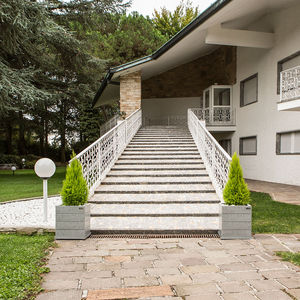 jardinière en aluminium / carrée / en forme de L / sur mesure