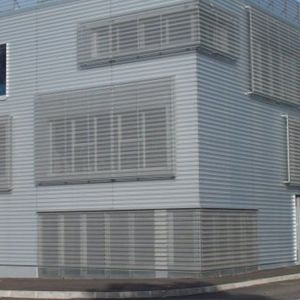 bardage en acier / en acier galvanisé / en zinc-aluminium / en aluminium prélaqué