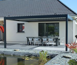 pergola adossée / en aluminium / à lames orientables / bioclimatique