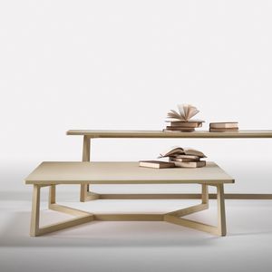 table basse contemporaine / en bois massif / rectangulaire