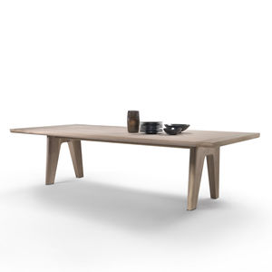 table à manger contemporaine / en bois massif / rectangulaire / par Antonio Citterio