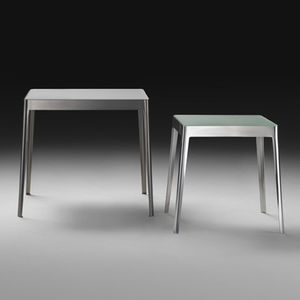 table gigogne / rectangulaire / carrée / contemporaine