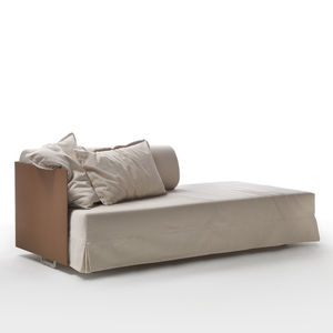 méridienne contemporaine / en tissu / en cuir / par Antonio Citterio