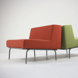 banquette contemporaine / en tissu / en cuir / en mousse haute densité enduite