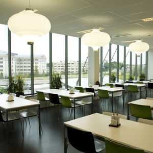 suspension / contemporaine / en polyéthylène / en métal