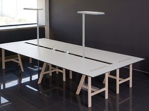 table de travail contemporaine / en hêtre / en HDF / rectangulaire