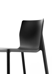 chaise contemporaine / en polypropylène / avec accoudoirs / empilable