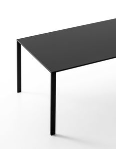 table contemporaine / en Fenix NTM® / rectangulaire