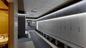 casier vestiaire en bois / pour installation sportive / sécurisé