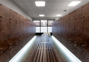 casier vestiaire en bois / pour installation sportive / sécurisé