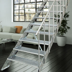 escalier droit / structure en métal / marche en métal / sans contremarche