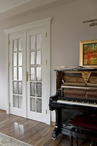 porte d'intérieur / battante / en bois / semi-vitrée