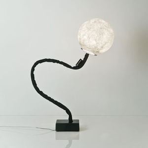 lampe sur pied / contemporaine / en fonte / en acier