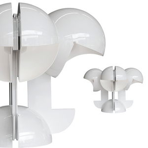lampe de table / design original / en métal / par Gae Aulenti