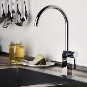 mitigeur en métal chromé / de cuisine / 1 trou / à bec orientable