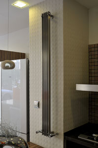 radiateur à eau chaude / en inox / contemporain / de salle de bain
