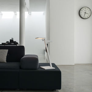 lampe de bureau / contemporaine / en aluminium peint / en polycarbonate