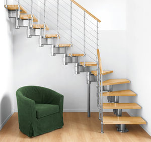 escalier quart tournant / structure en métal / marche en bois / sans contremarche