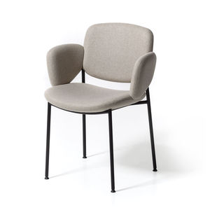 chaise de restaurant design scandinave / tapissée / avec accoudoirs / de bistrot