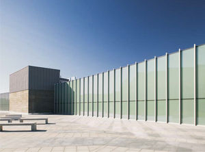 mur-rideau ossature autoporteuse / en aluminium et verre