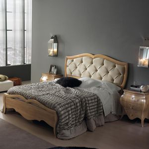 lit double / classique / en cuir / en bois