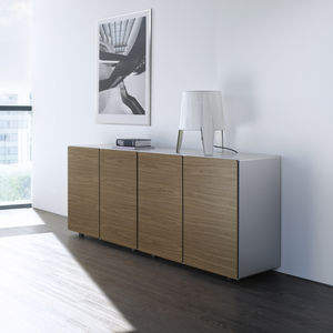 armoire de classement basse / en plaqué bois / stratifiée / avec porte battante