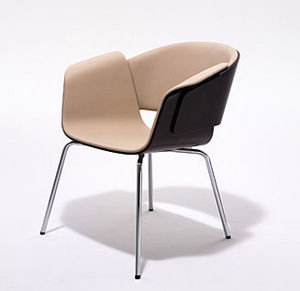 chaise visiteur contemporaine / en tissu / en acier / en bois