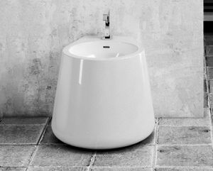 bidet en céramique