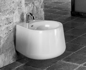bidet suspendu / en céramique