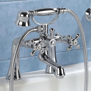 mélangeur pour baignoire / à poser / en métal chromé / de salle de bain