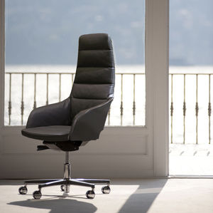 fauteuil de direction contemporain / en cuir / en tissu / à roulettes