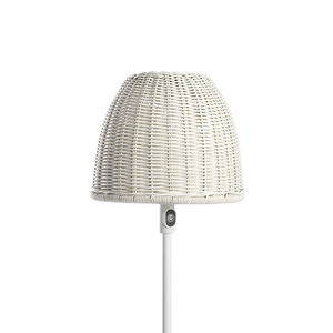 lampe sur pied / contemporaine / en fibres synthétiques / d'extérieur