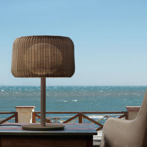 lampe de table / contemporaine / en polyéthylène / en fibres synthétiques