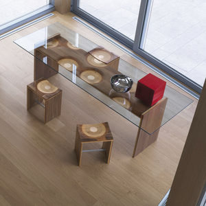 table à manger / contemporaine / en chêne / en noyer