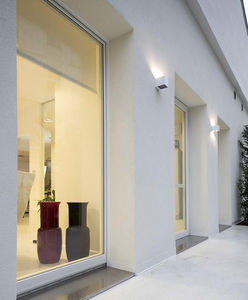 porte-fenêtre oscillo-battante / en bois / en aluminium / à double vitrage