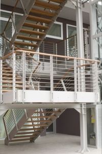 escalier droit / quart tournant / demi-tournant / structure en acier