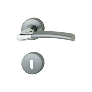 poignée pour porte / en métal / contemporaine / chromée