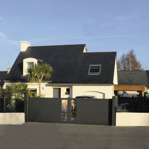 portails battants / coulissants / en aluminium / en bois