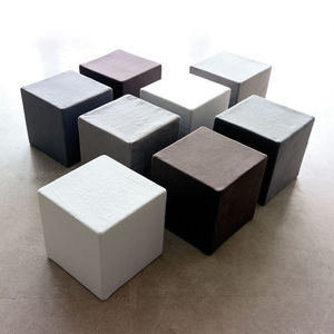 pouf contemporain / en tissu / en cuir / carré