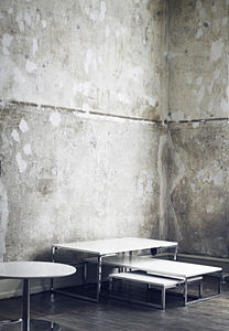 table d'appoint / contemporaine / en acier inoxydable / ronde