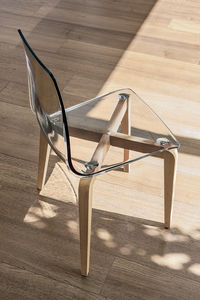 chaise contemporaine / en bois / en polycarbonate / transparente