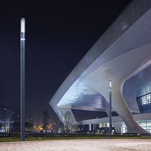 lampadaire urbain / contemporain / en PMMA / en polycarbonate
