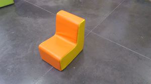 chauffeuse contemporaine / en mousse / pour enfant (unisexe)