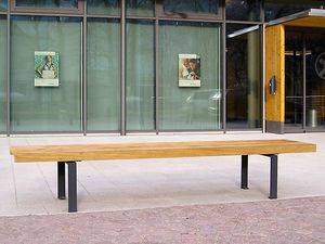 banc public / contemporain / en bois / en acier galvanisé