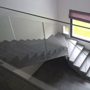 garde-corps en verre / à panneaux en verre / d'intérieur / d'extérieur