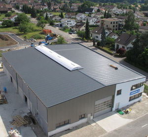 tôle métallique nervurée / en aluminium / en acier / pour toiture