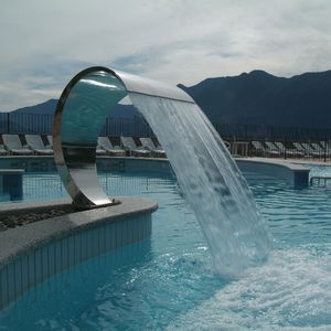 cascade pour piscine